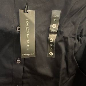 Banana Republic New with tags Black button down with black button